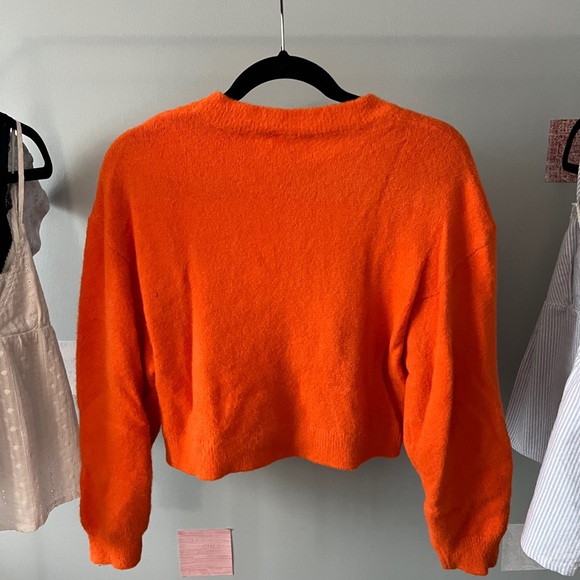 Bright orange sweater - Picture 2 of 3